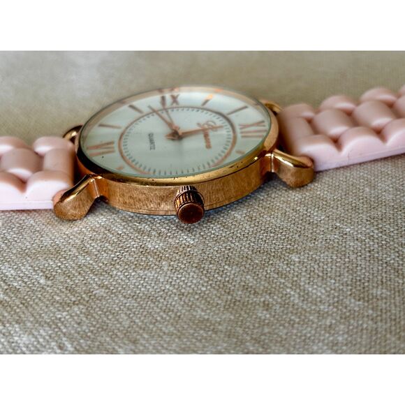 Geneva quartz pink and gold women's watch, new battery - Picture 3 of 5